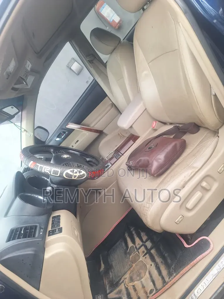 Toyota Highlander Limited 2012 Blue