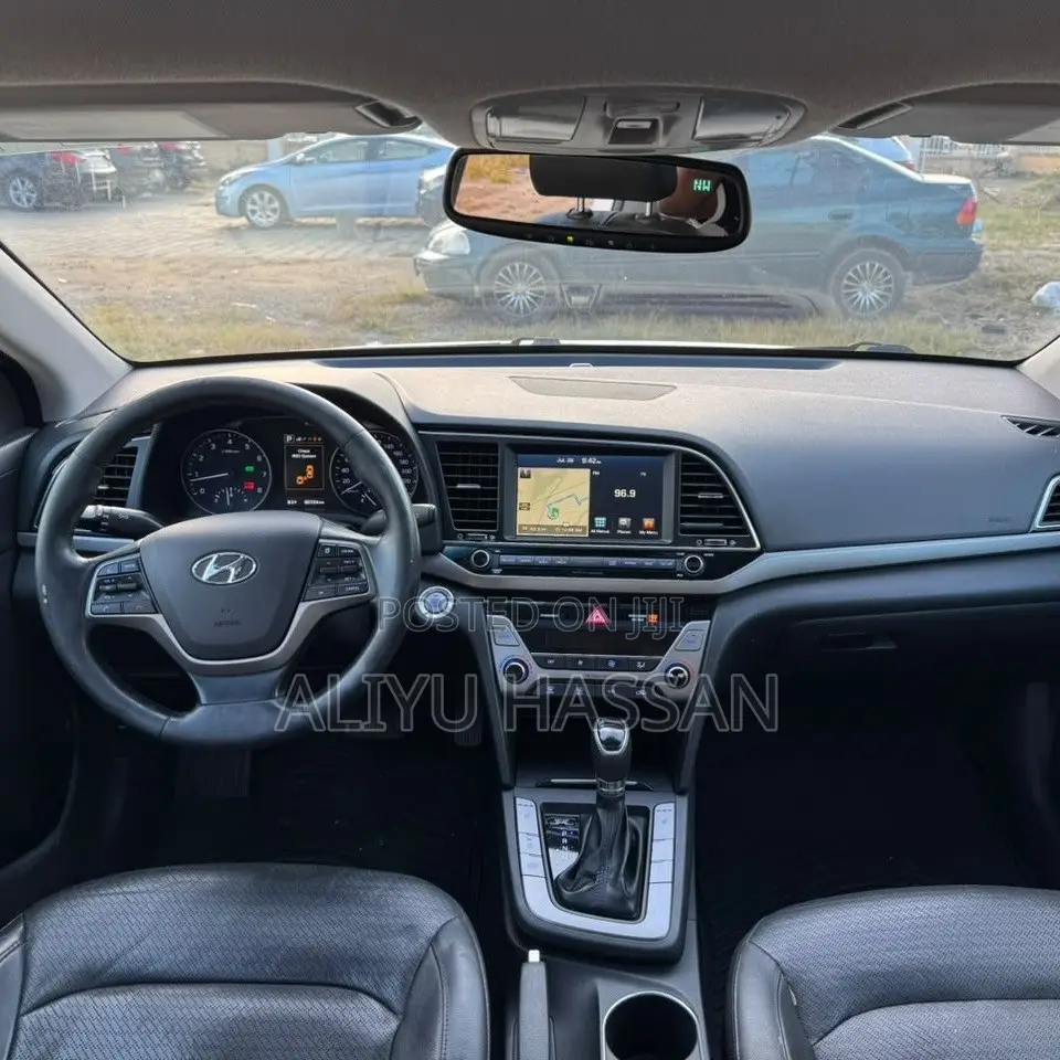 Hyundai Elantra 2017 White