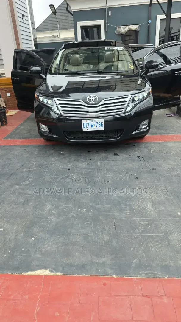 Toyota Venza 2010 Black