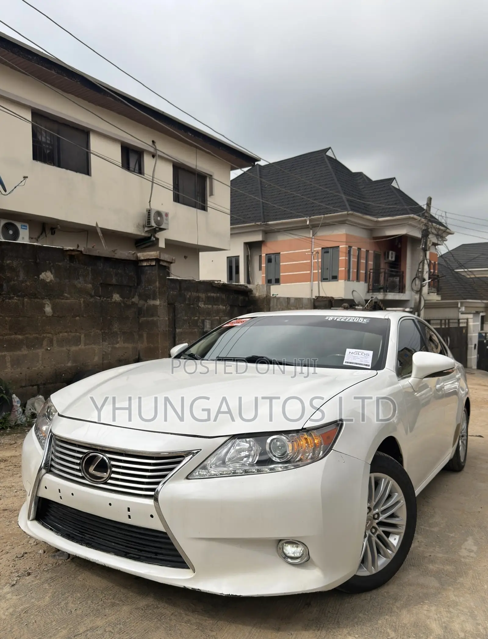 Lexus ES 350 FWD 2014 White