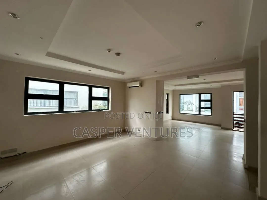 4bdrm Townhouse / Terrace in Bourdillion, Bourdillon for rent