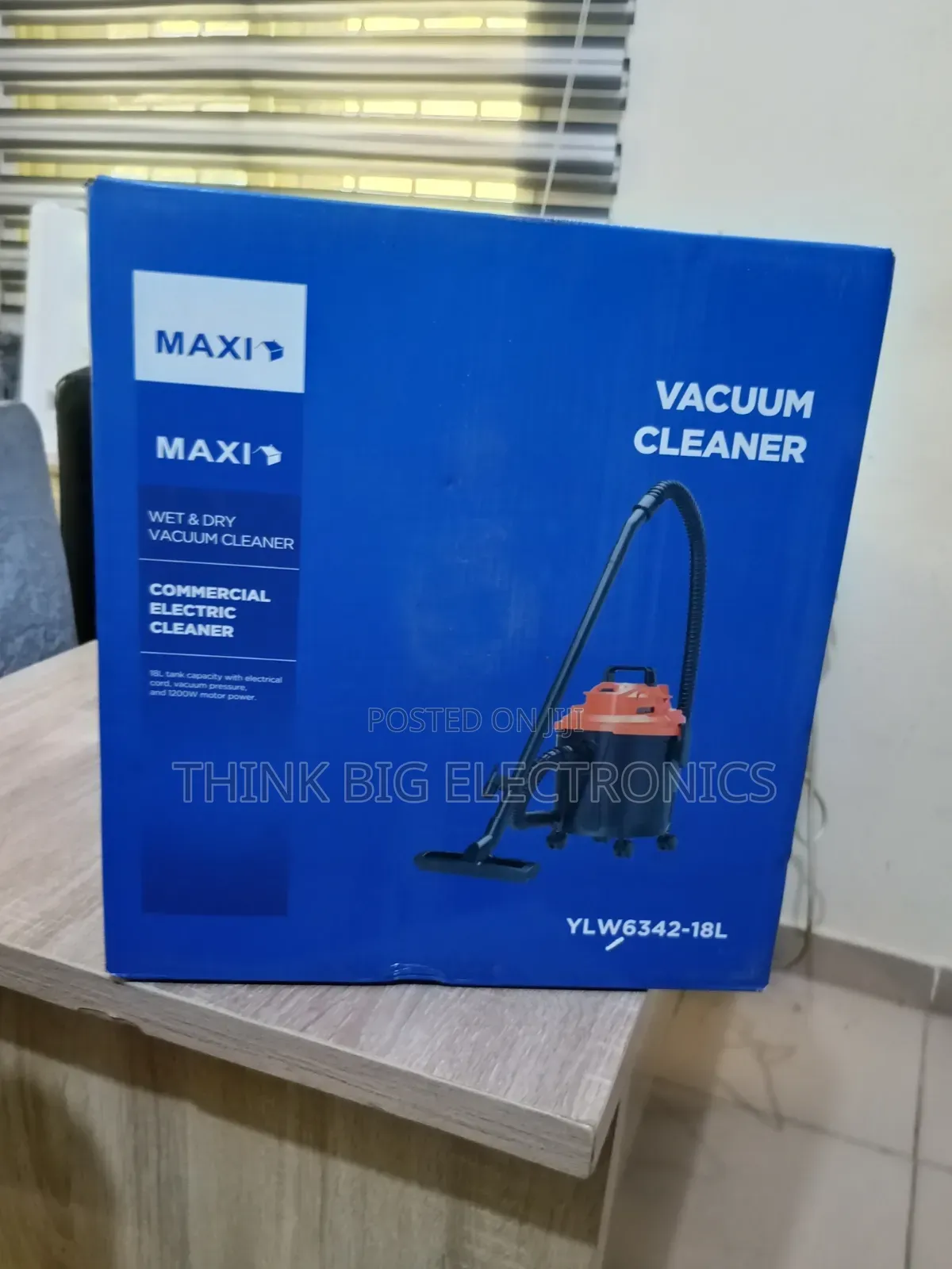 Maxi 200W Rechargeable Cordless Handheld Vacuum Cleaner