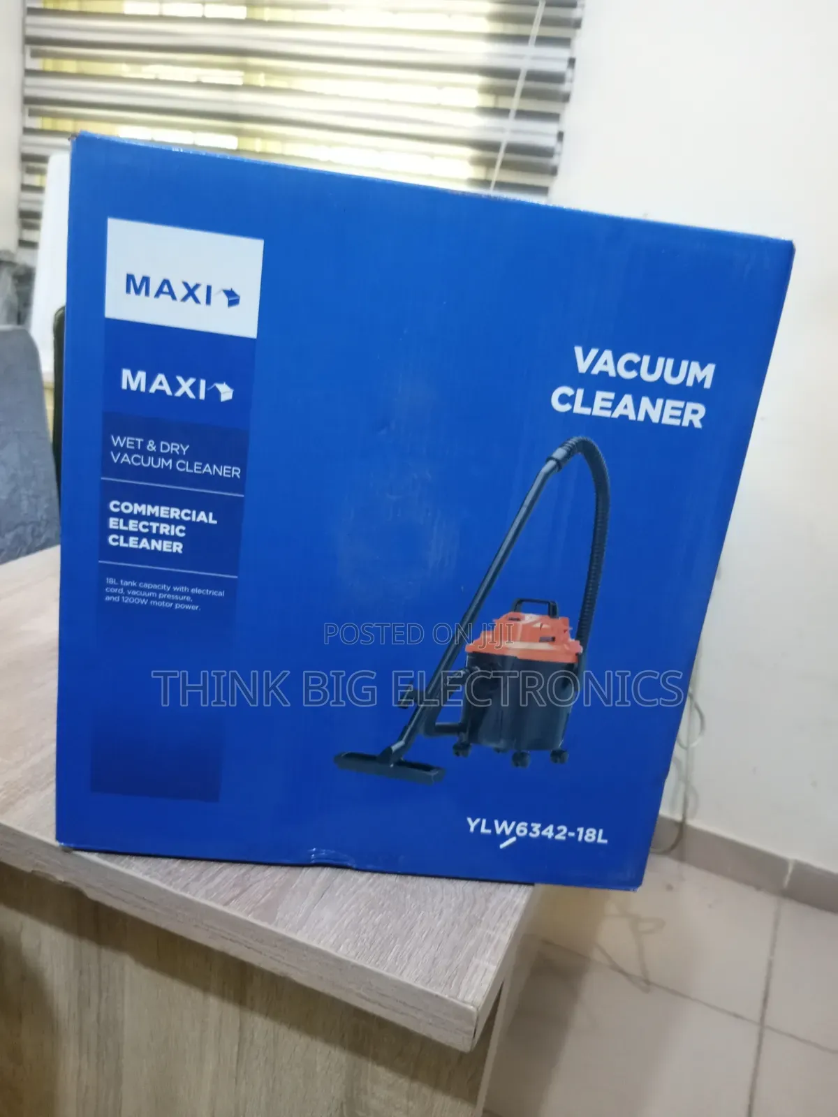 Maxi 200W Rechargeable Cordless Handheld Vacuum Cleaner