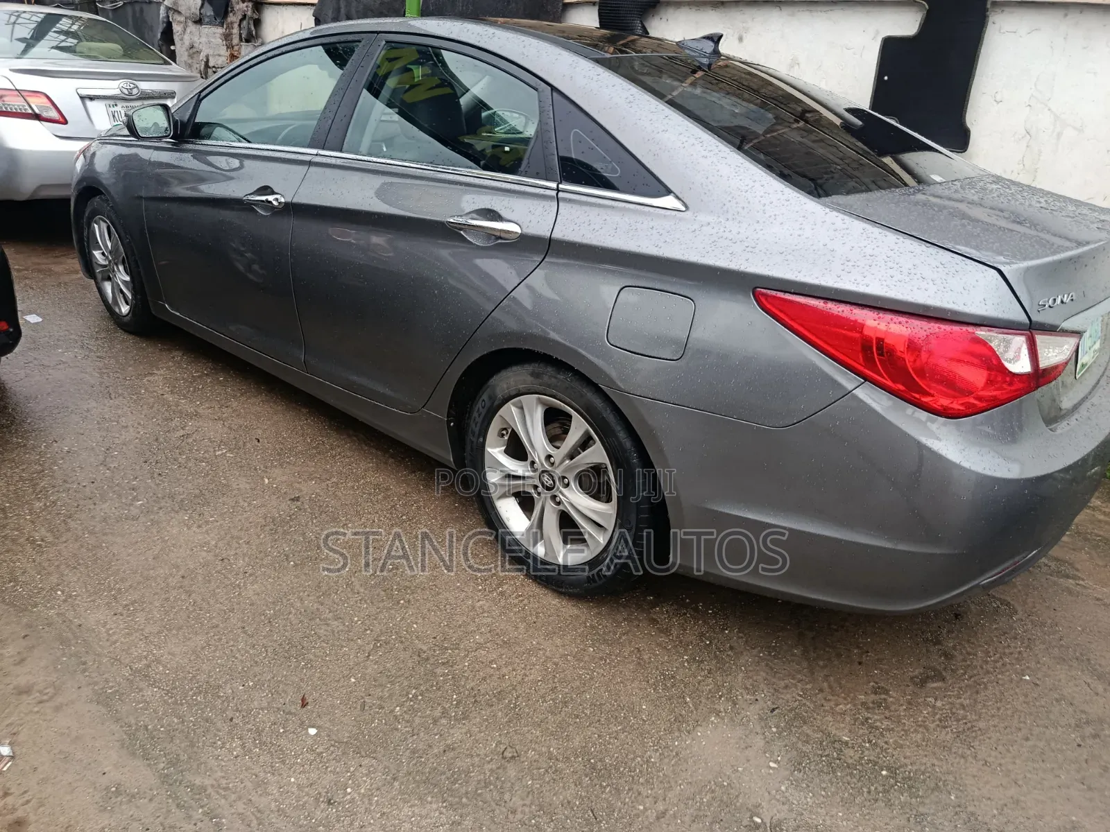 Hyundai Sonata Limited 2.0T Sedan (2.0L 4cyl 6A) 2013 Gray