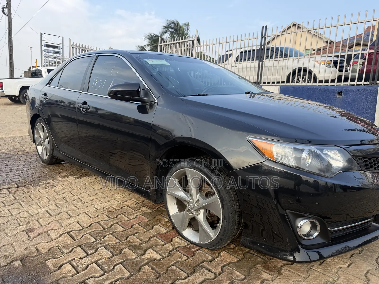 Toyota Camry SE V6 4dr Sedan (3.5L 6cyl 6A) 2012 Black