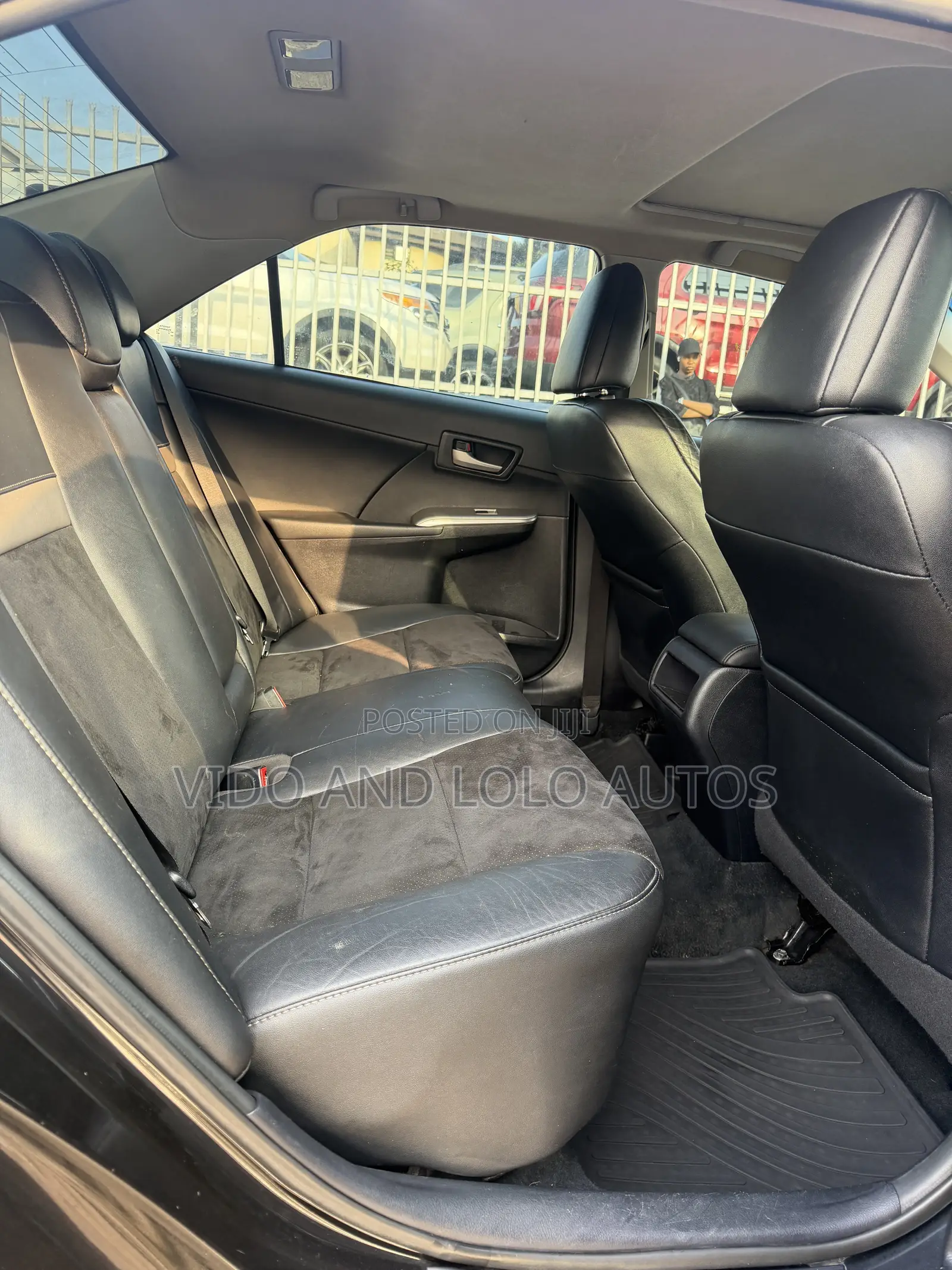 Toyota Camry SE V6 4dr Sedan (3.5L 6cyl 6A) 2012 Black