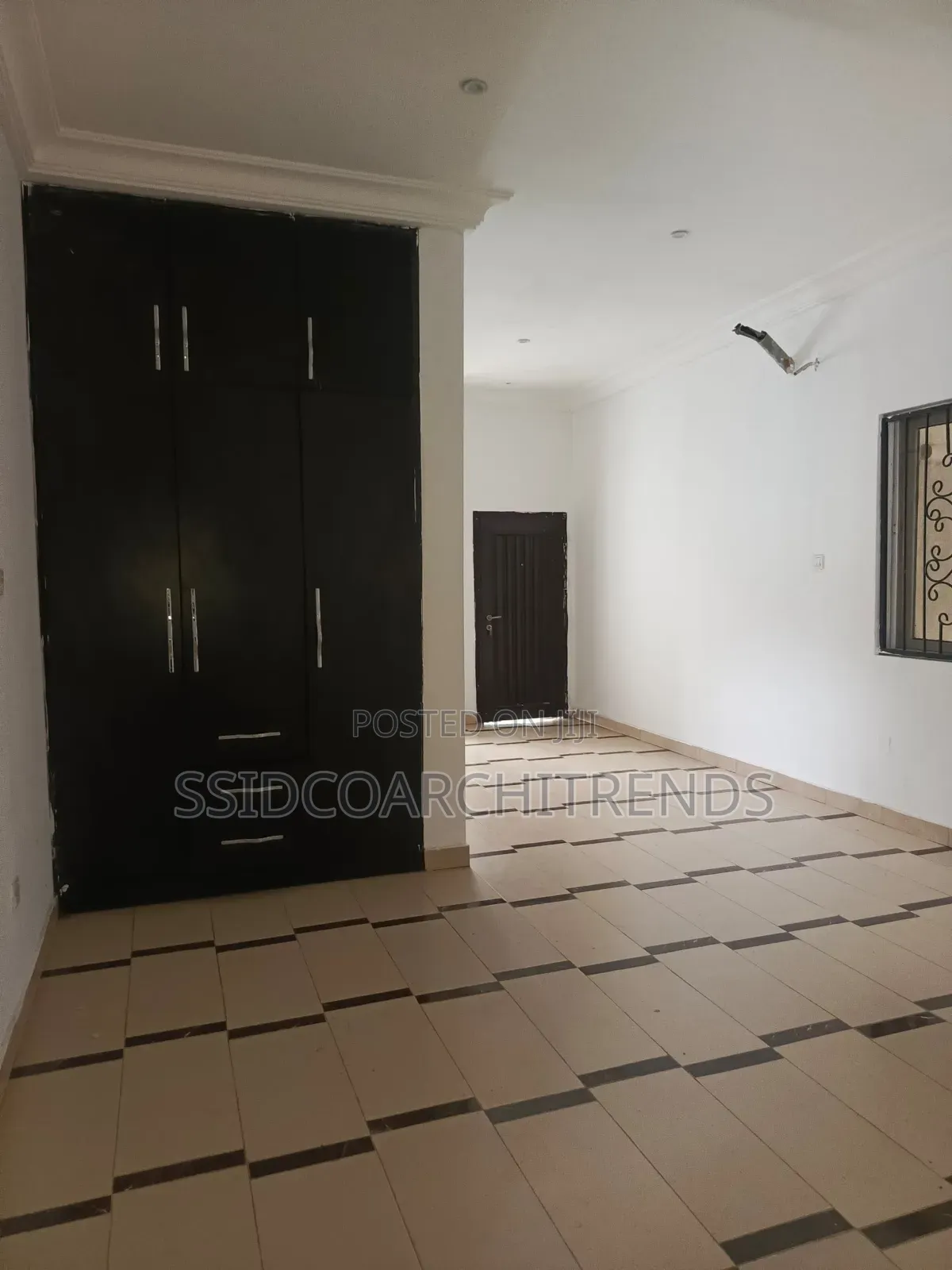 3bdrm Duplex in Call To Access, Ikate for rent