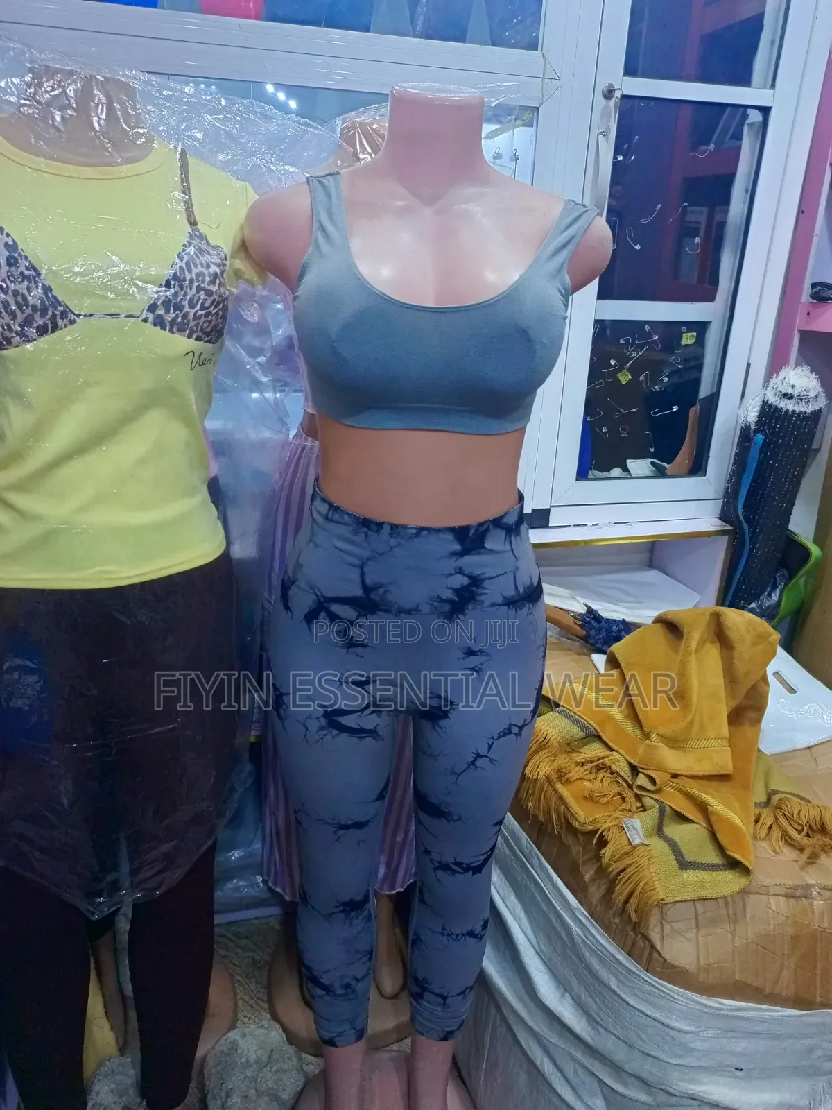 Ladies Casual Tops