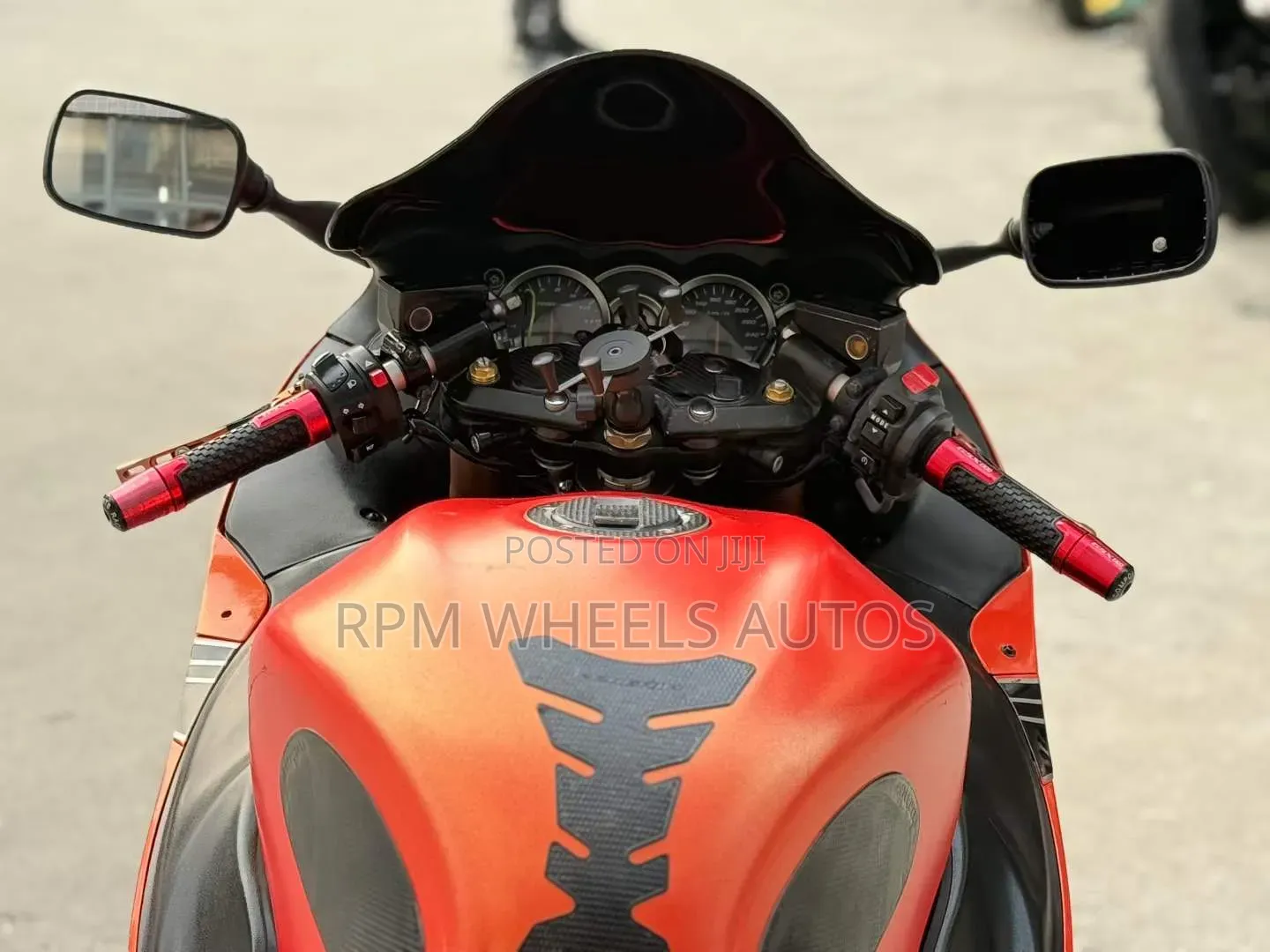 Suzuki Hayabusa 2012 Orange