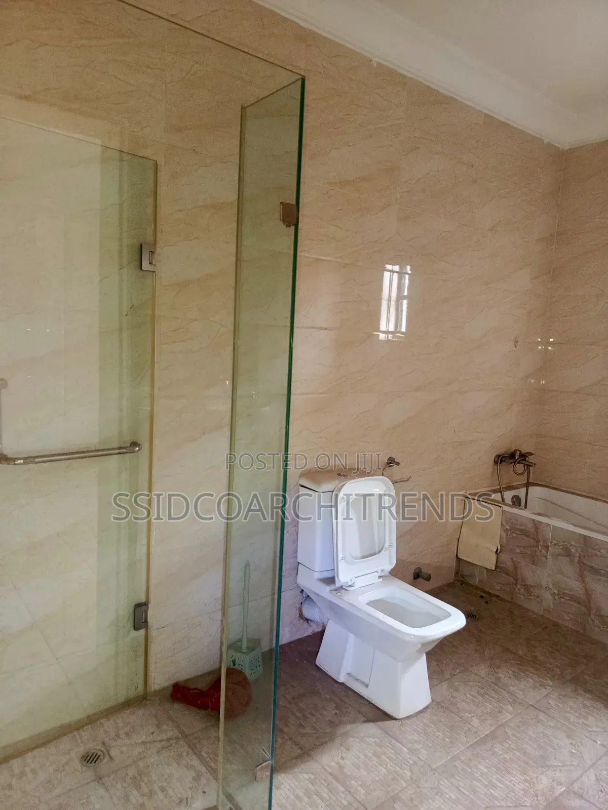 4bdrm Duplex in Call To Access, Ikate for rent