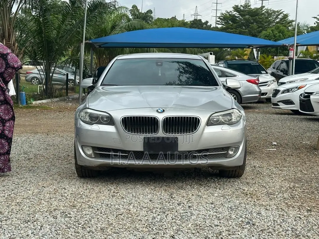 BMW 528i 2012 Silver