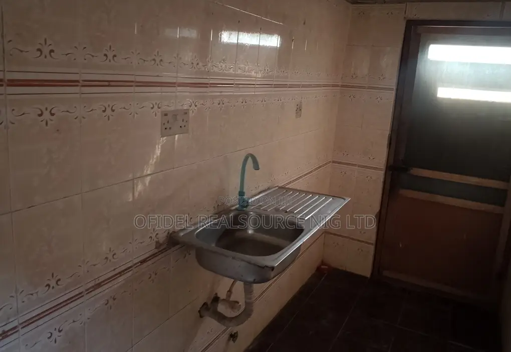 1bdrm Bedsitter in Cloud Of Glory, Oshimili South for rent