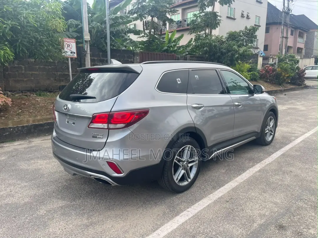 Hyundai Santa Fe Limited Ultimate AWD 2017 Silver
