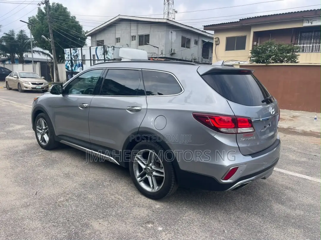 Hyundai Santa Fe Limited Ultimate AWD 2017 Silver