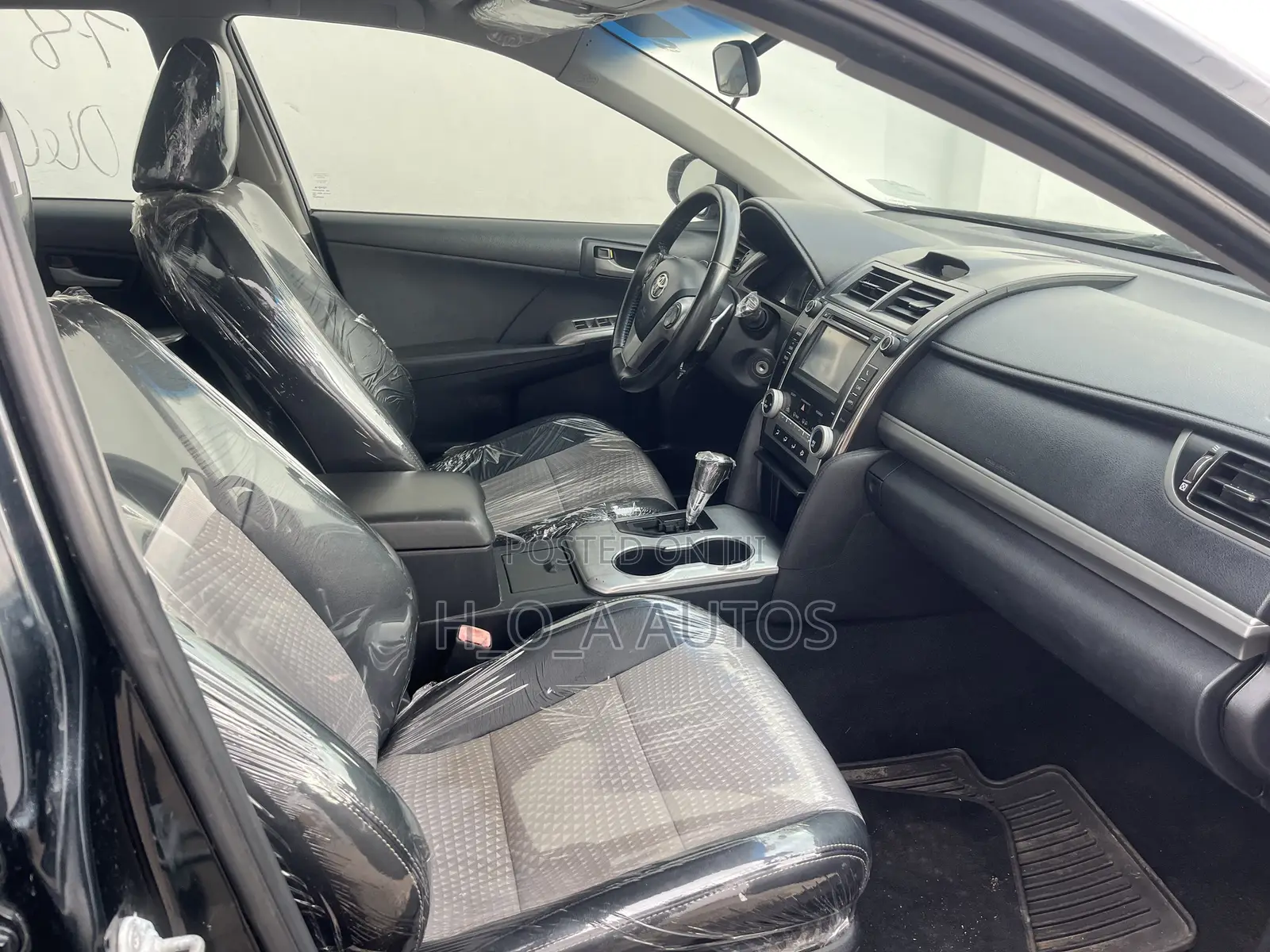 Toyota Camry SE 4dr Sedan (2.5L 4cyl 6A) 2012 Matt Black