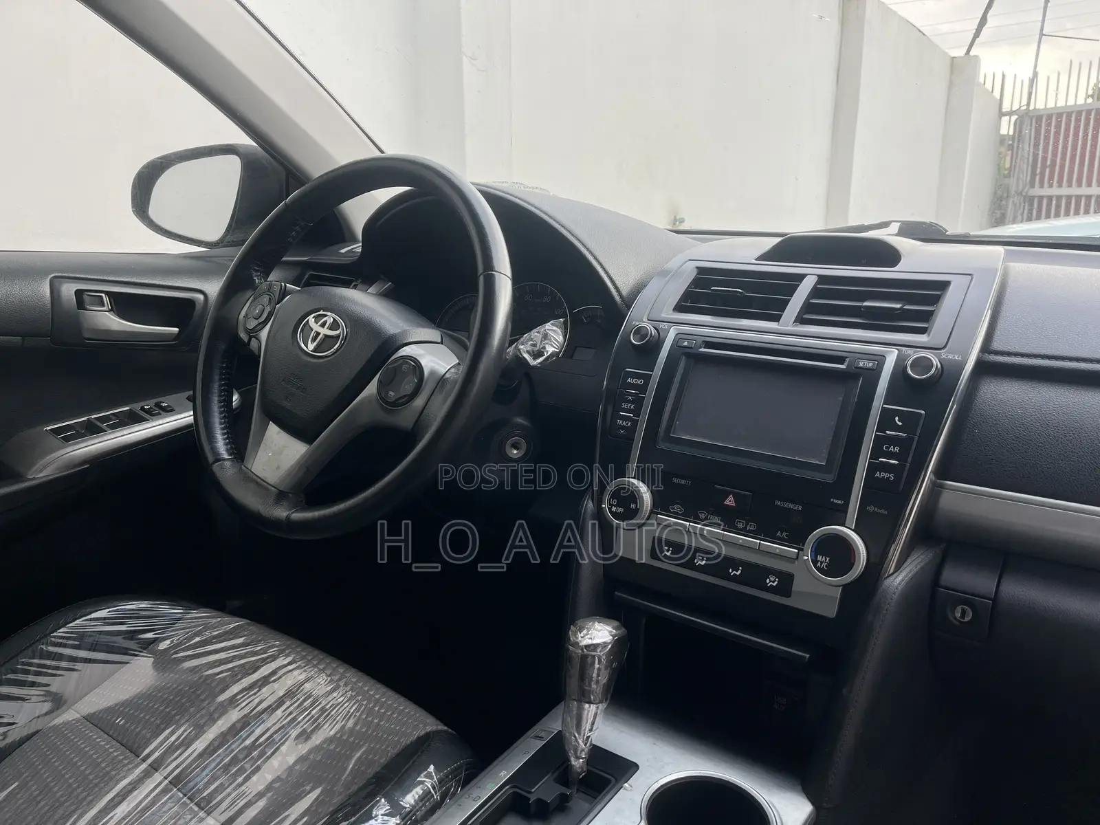 Toyota Camry SE 4dr Sedan (2.5L 4cyl 6A) 2012 Matt Black