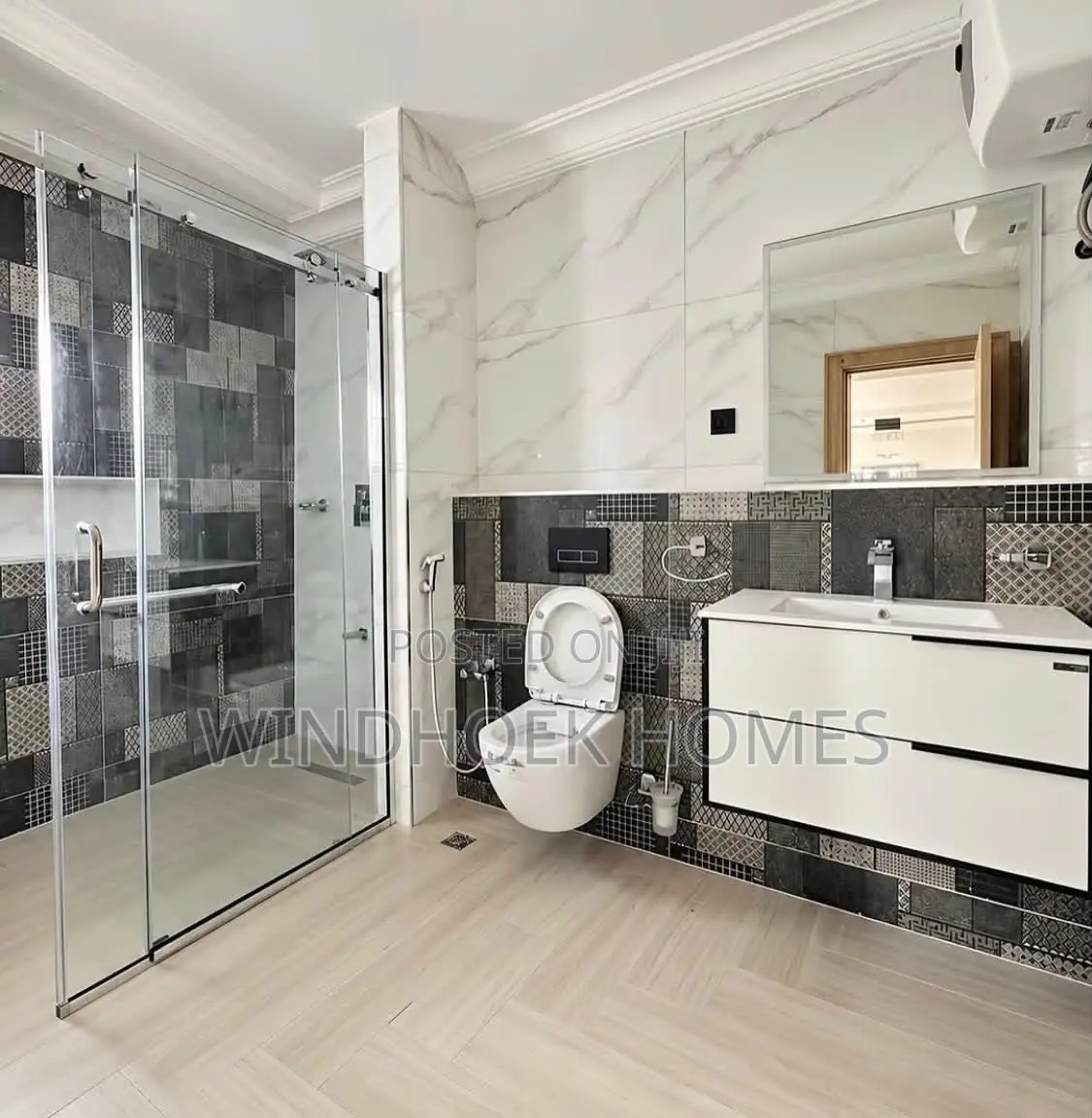 6bdrm Duplex in Kiami for rent
