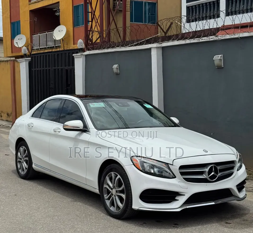 Mercedes-Benz C300 2017 White