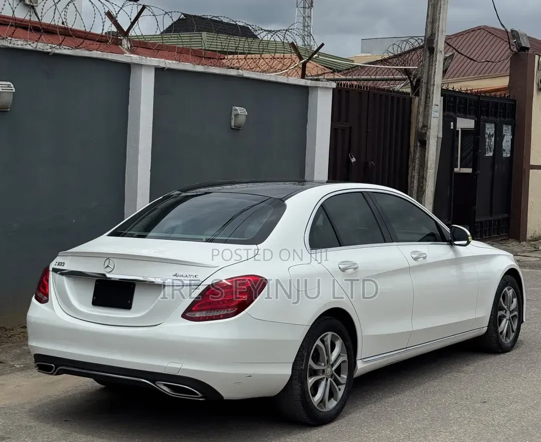 Mercedes-Benz C300 2017 White