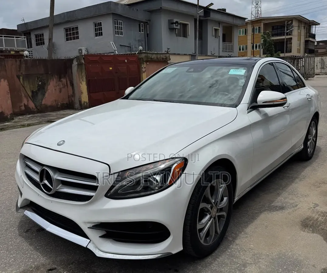 Mercedes-Benz C300 2017 White
