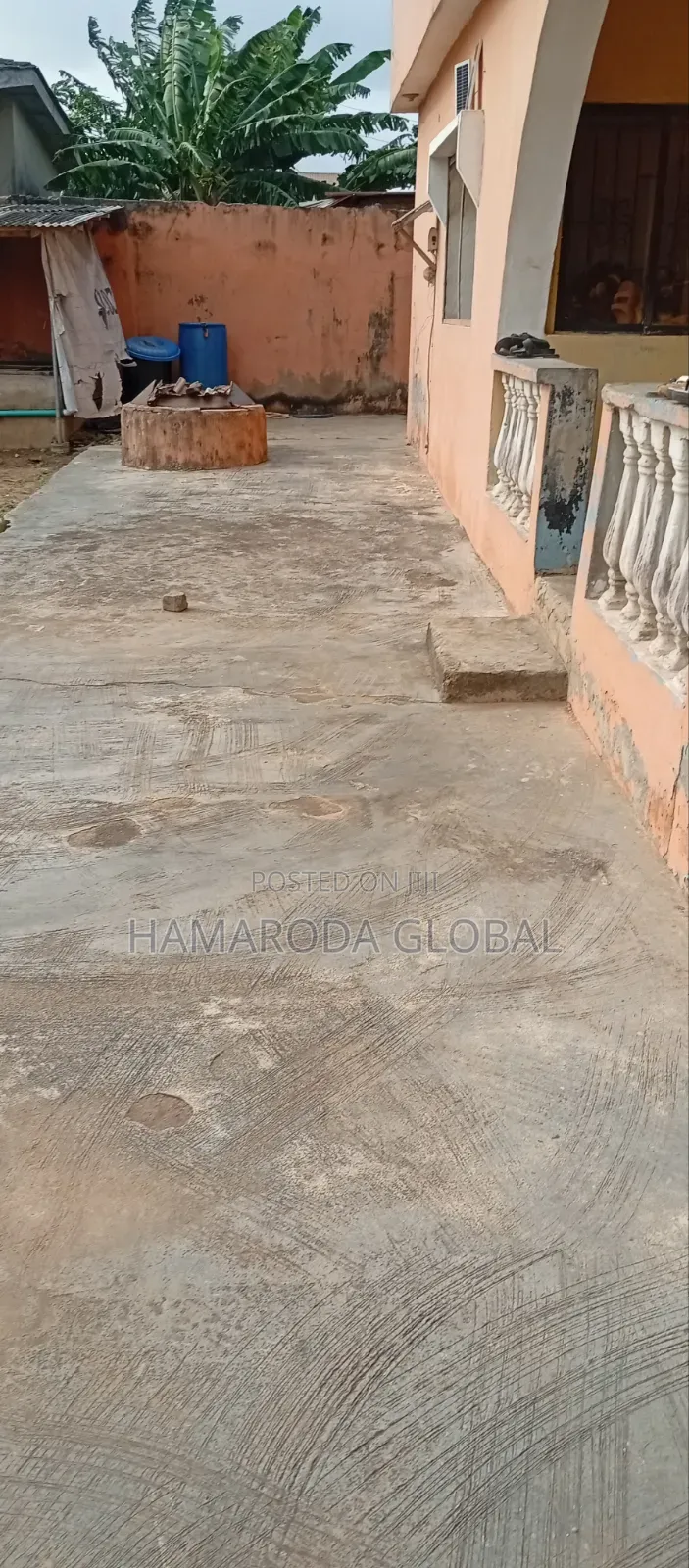 6bdrm Block of Flats in Ijegun for sale