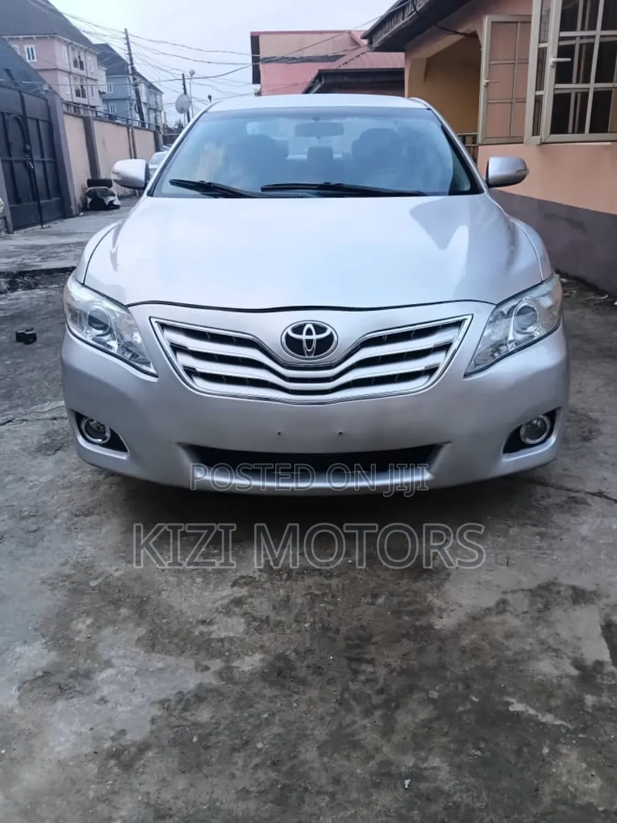 Toyota Camry SE 4dr Sedan (2.5L 4cyl 6AM) 2010 Silver