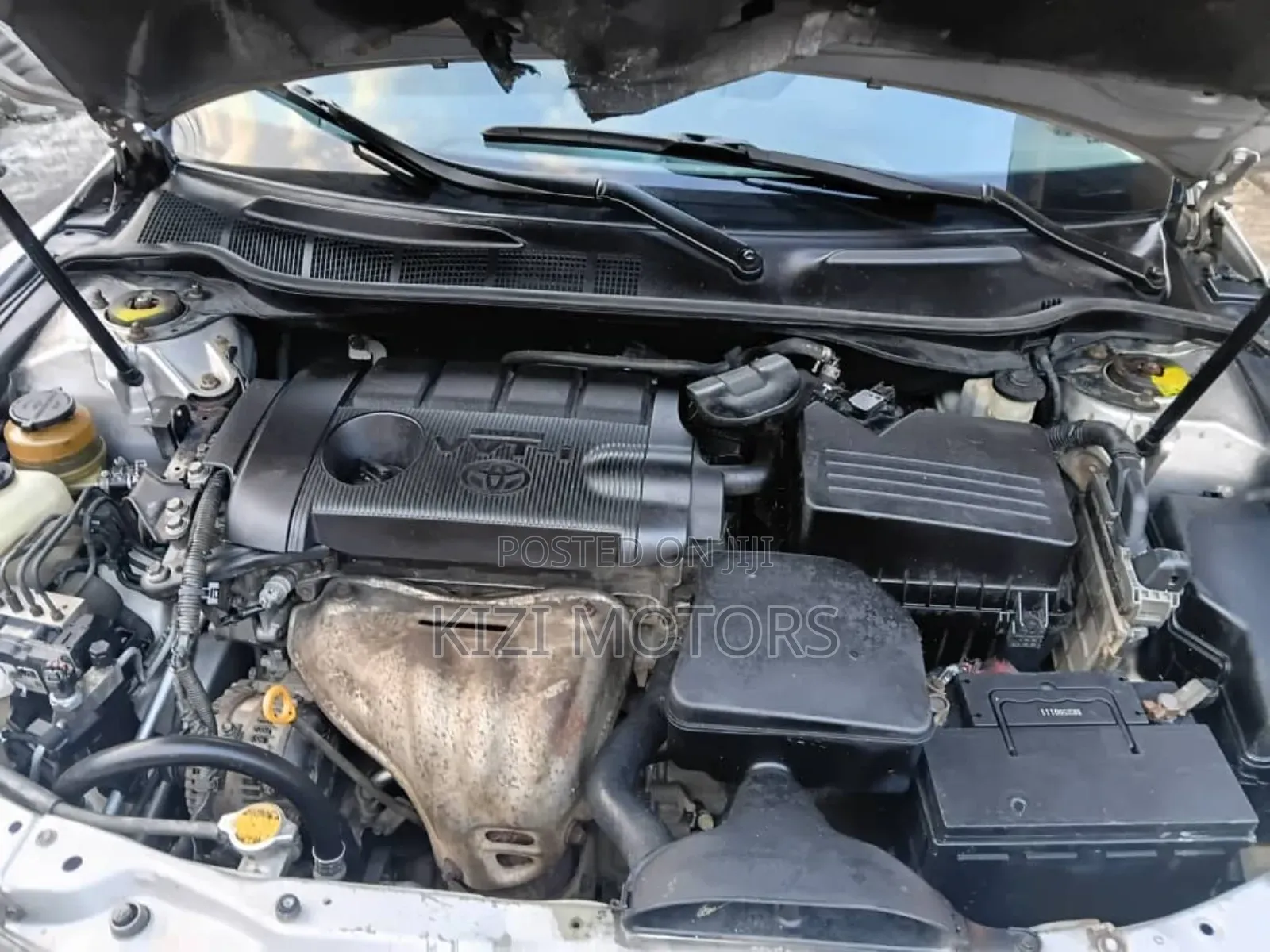 Toyota Camry SE 4dr Sedan (2.5L 4cyl 6AM) 2010 Silver