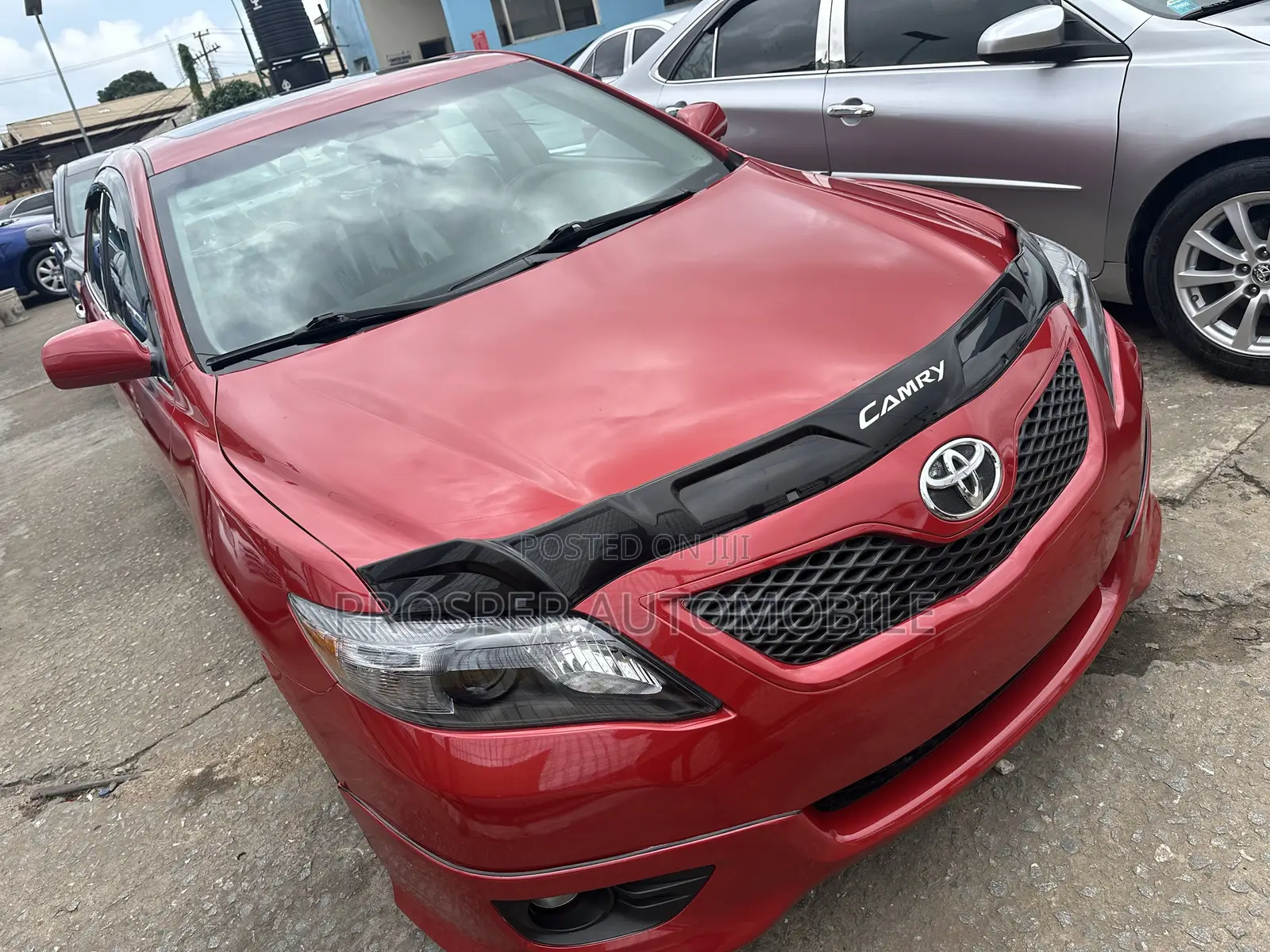 Toyota Camry SE 4dr Sedan (2.5L 4cyl 6A) 2011 Red