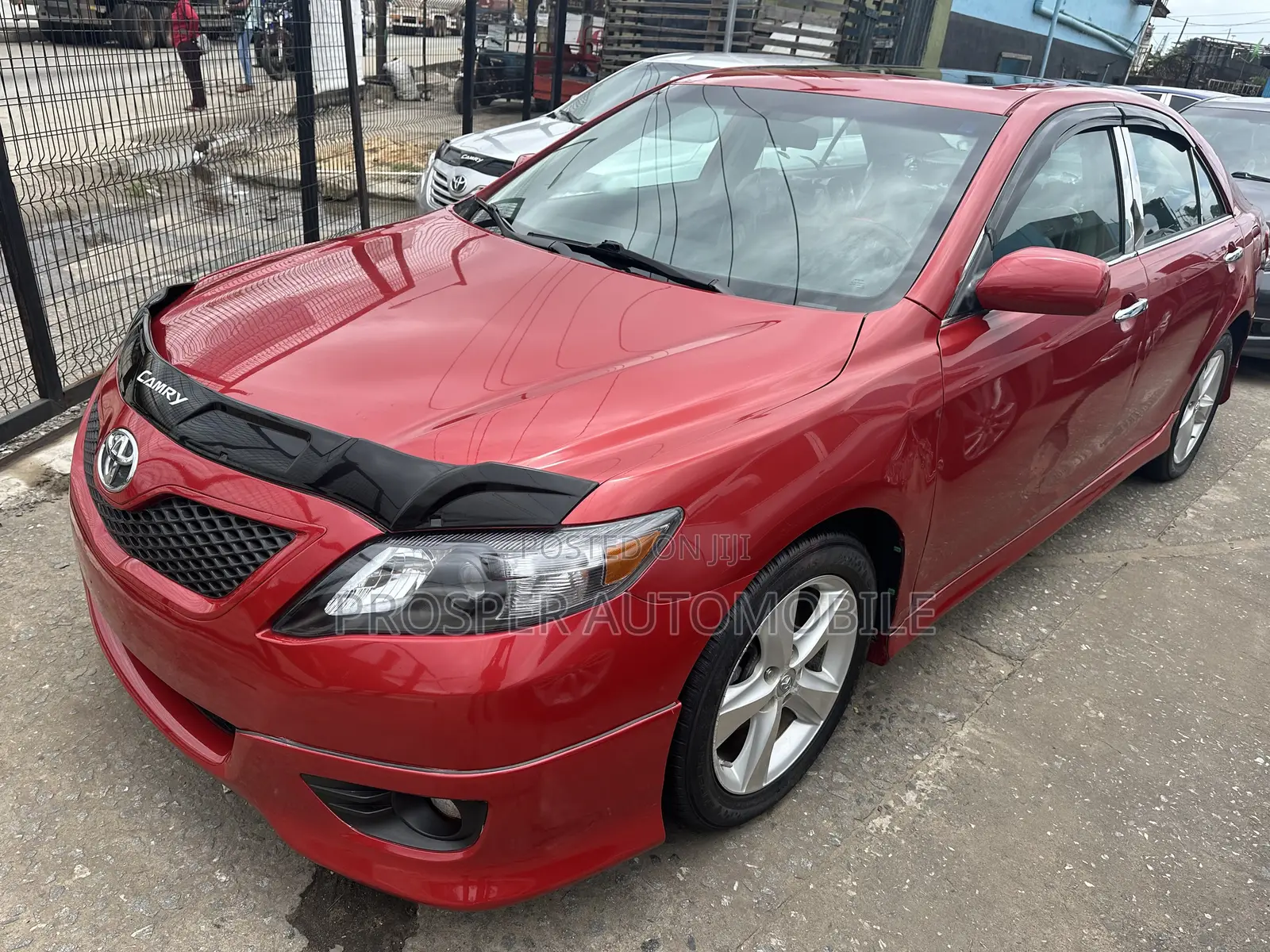 Toyota Camry SE 4dr Sedan (2.5L 4cyl 6A) 2011 Red