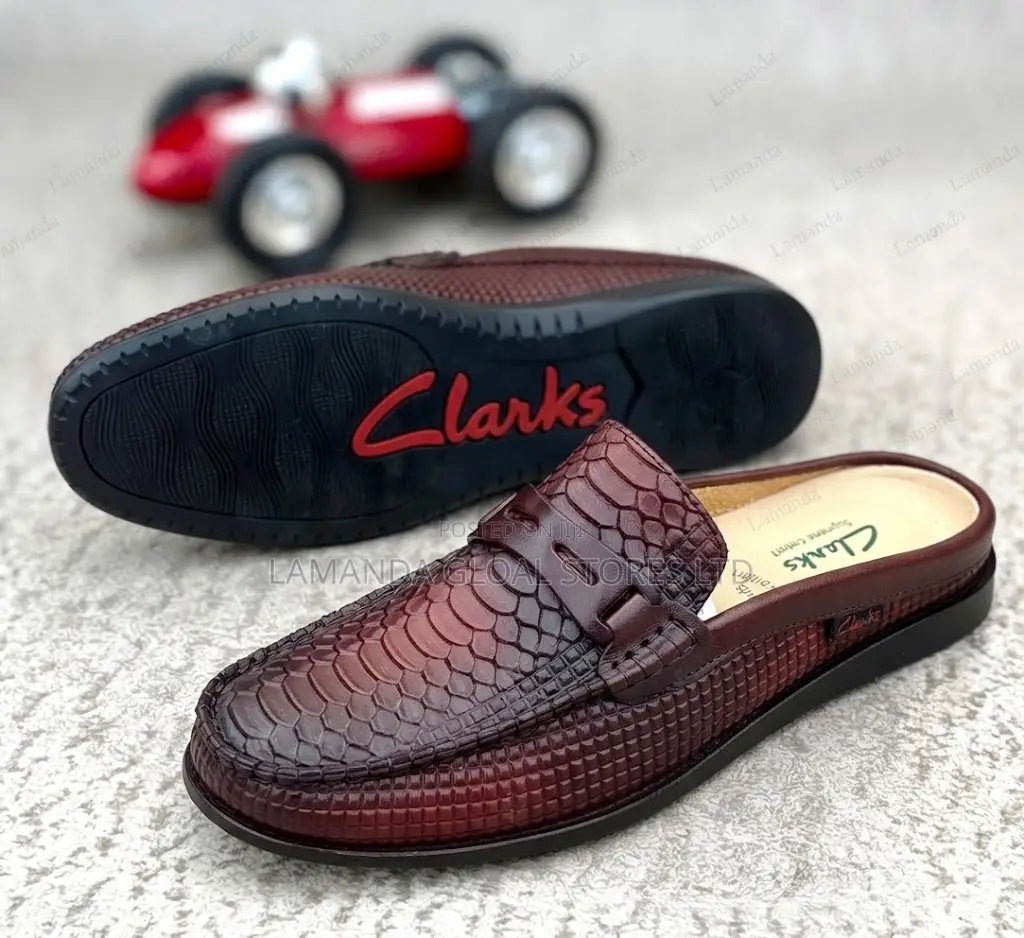 Clarks Scaled Leather Slip-on Loafer Mules in Brown