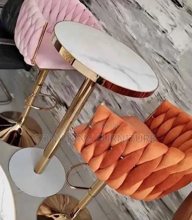 Modern Luxury Consisting of a Round Faux-Marble Tabletop Set