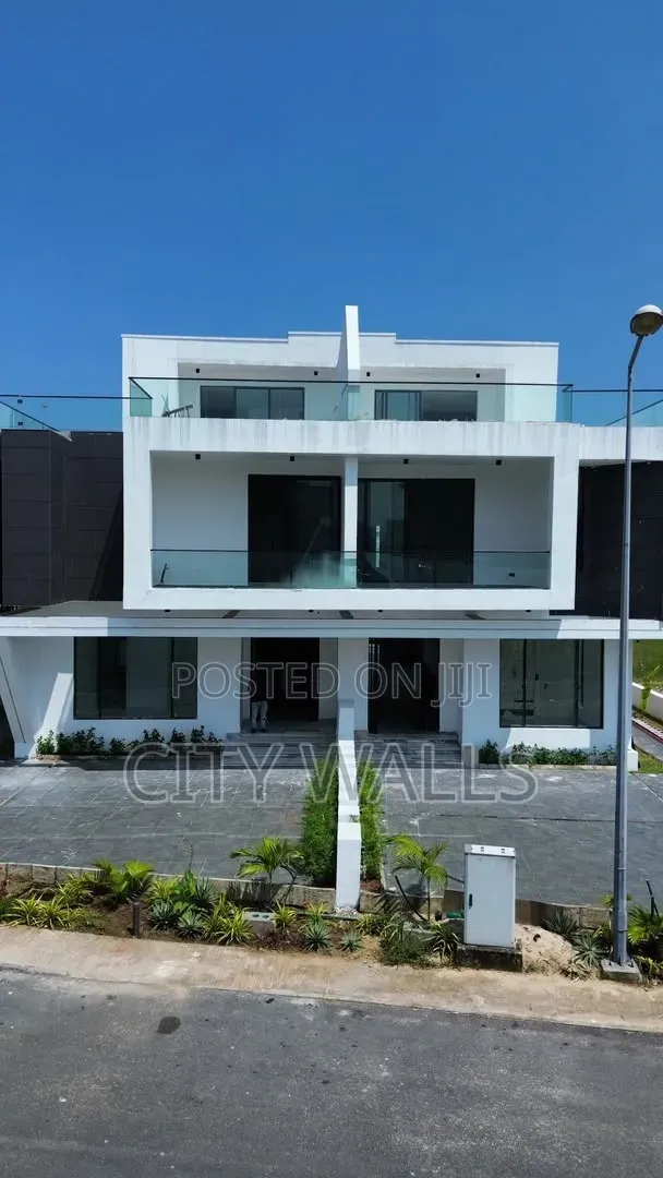Furnished 5bdrm Duplex in Cowrie Creek, Ikate for sale