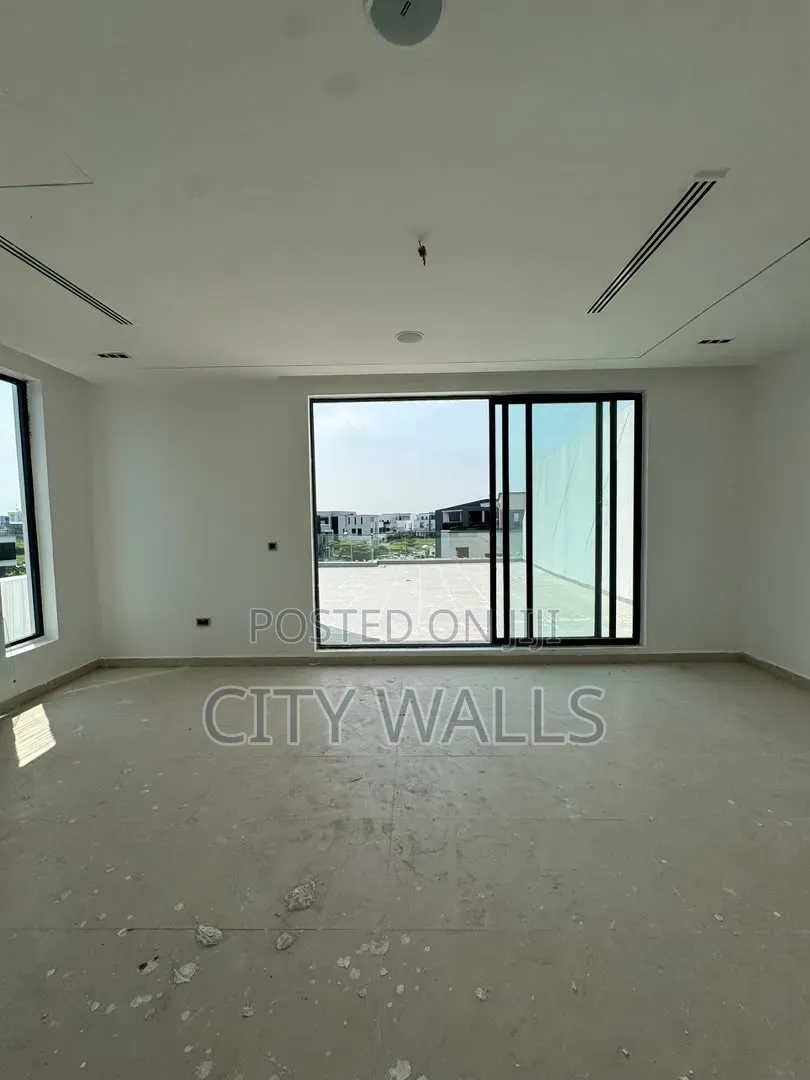 Furnished 5bdrm Duplex in Cowrie Creek, Ikate for sale