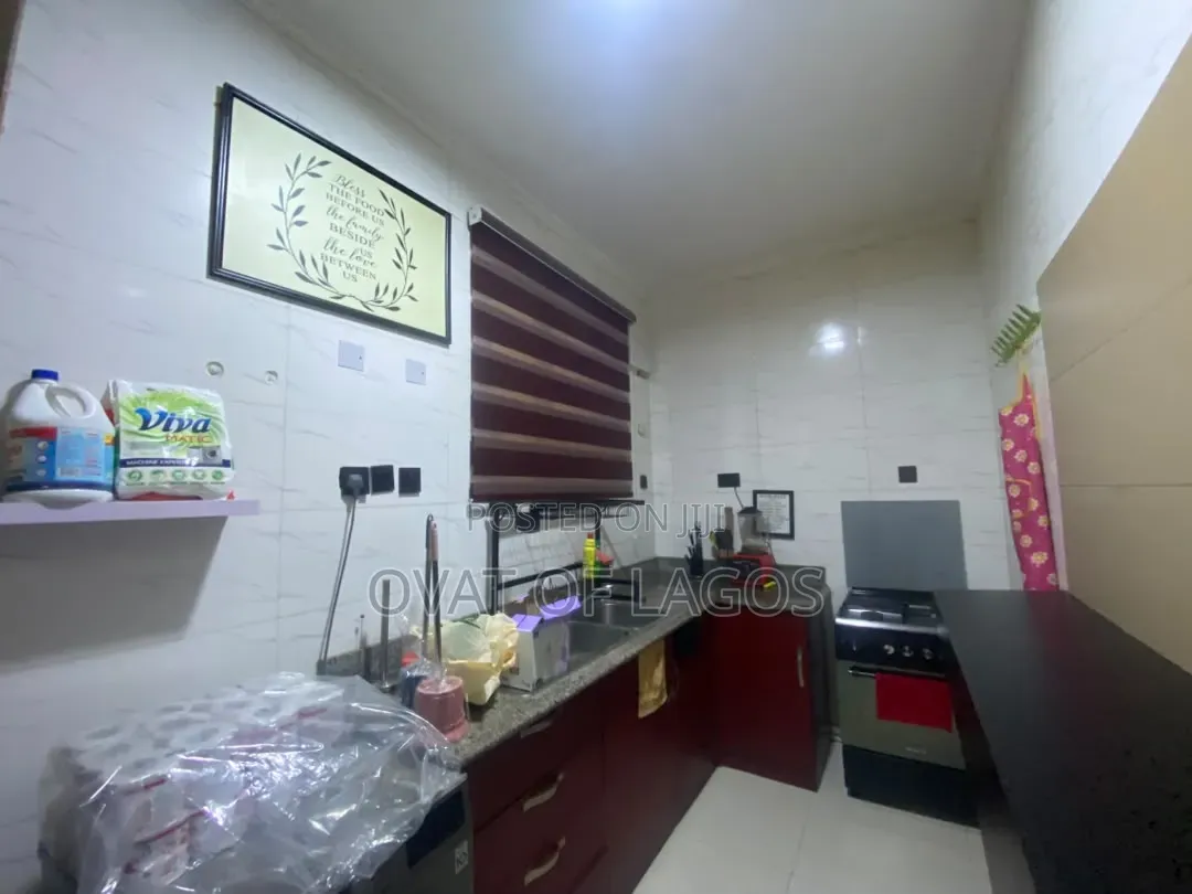 Furnished 3bdrm Apartment in Chevron for rent