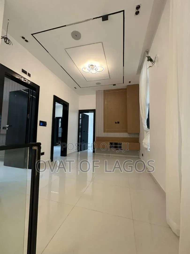 5bdrm Duplex in Orchid, Lekki Expressway for sale