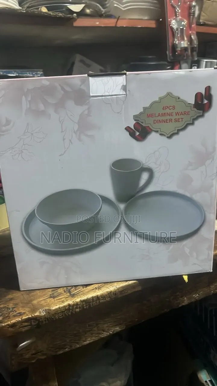 Unbreakable Set of Plate