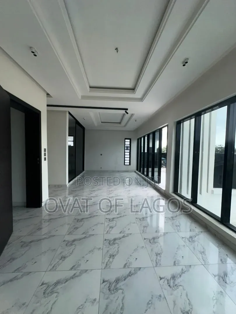 5bdrm Duplex in Orchid, Lekki Expressway for sale