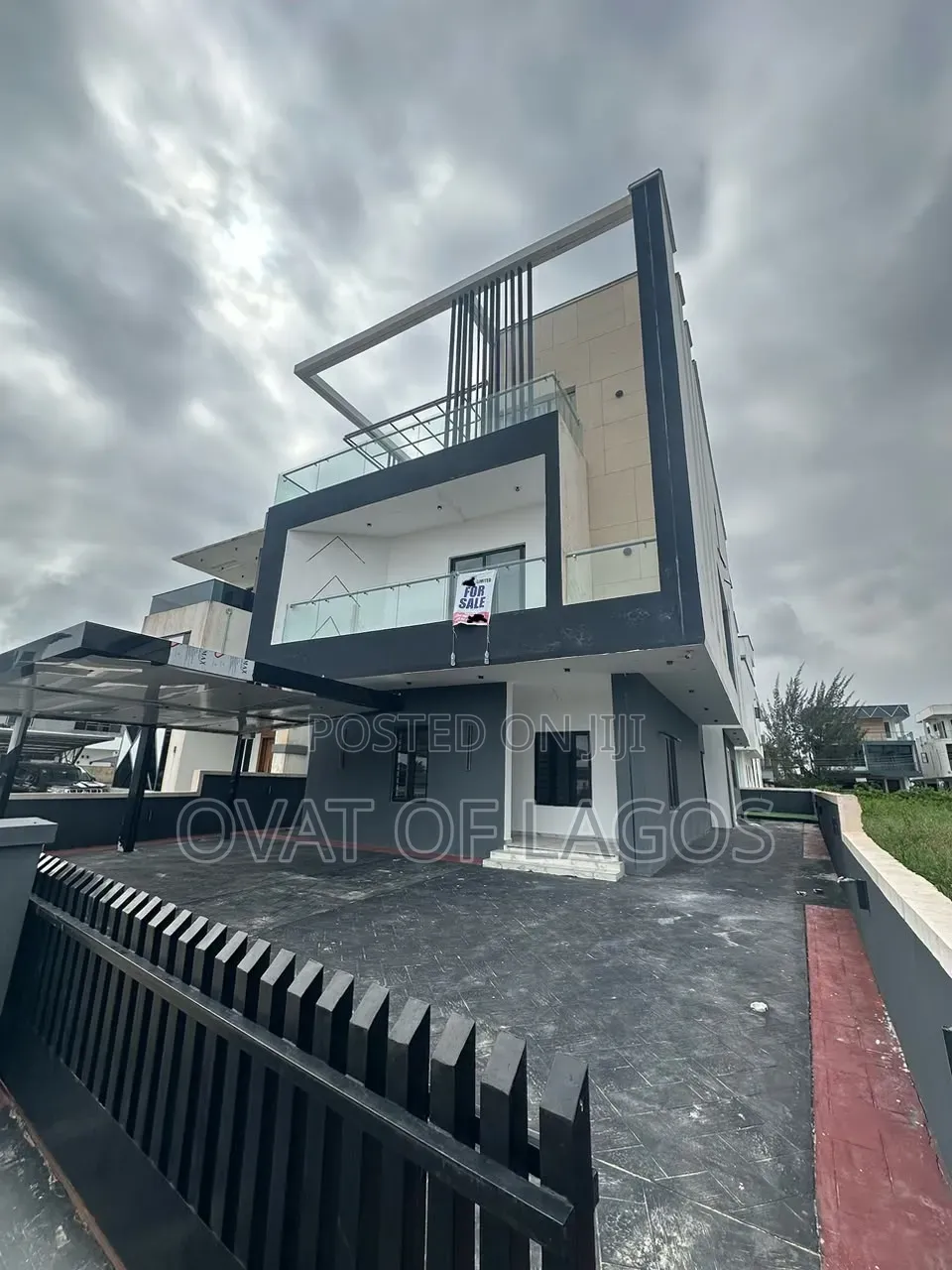 5bdrm Duplex in Megamound, Ikota for sale