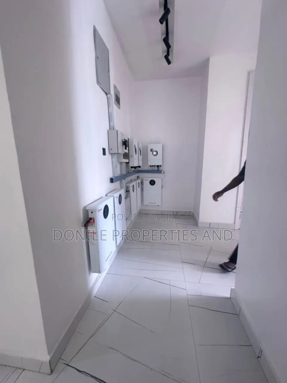 Furnished 5bdrm Duplex in Palm Residence, Idado for sale