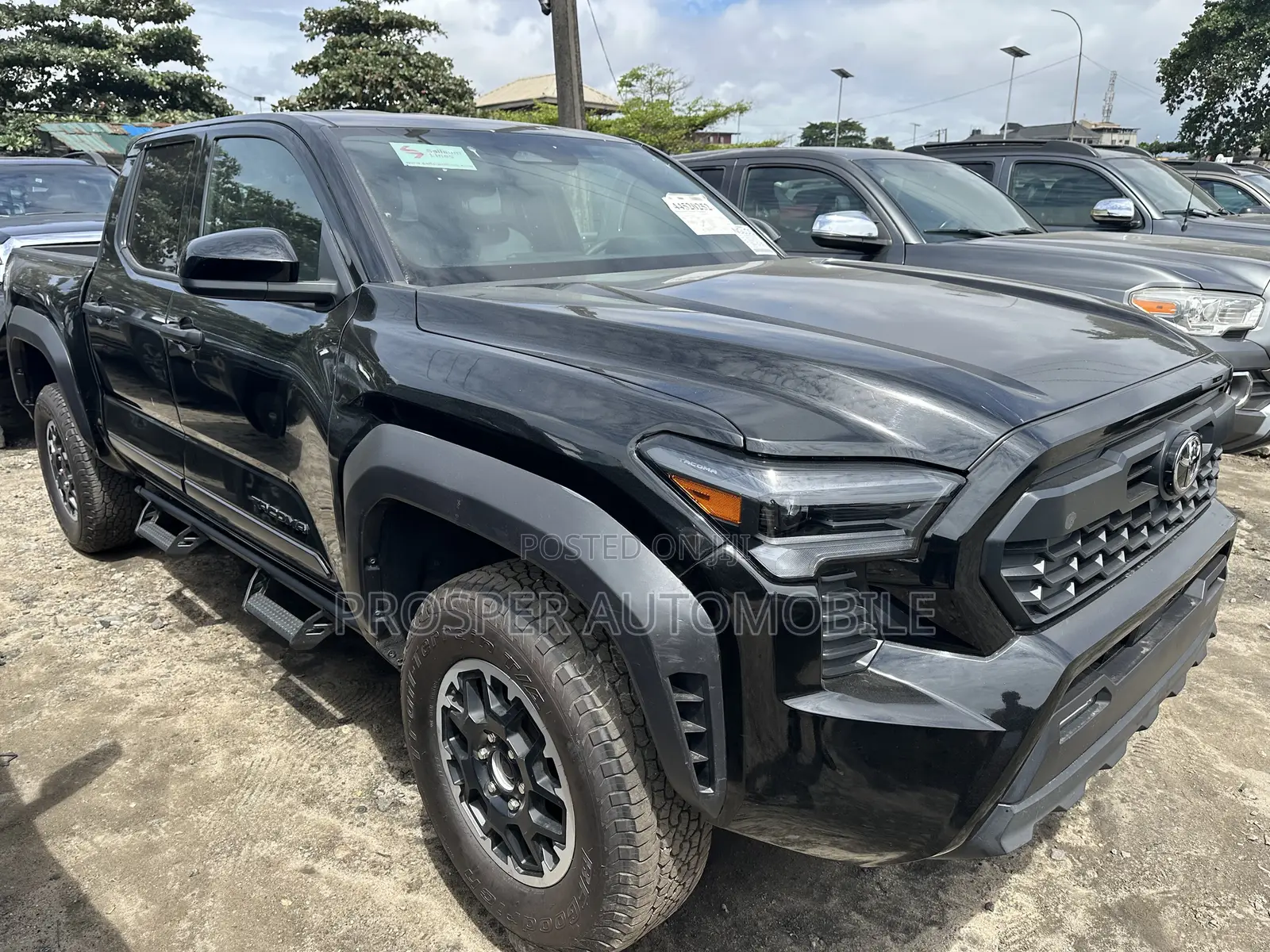 Toyota Tacoma TRD Off-Road Double Cab 4WD 5.0 ft. SB (Automatic) 2025 Black