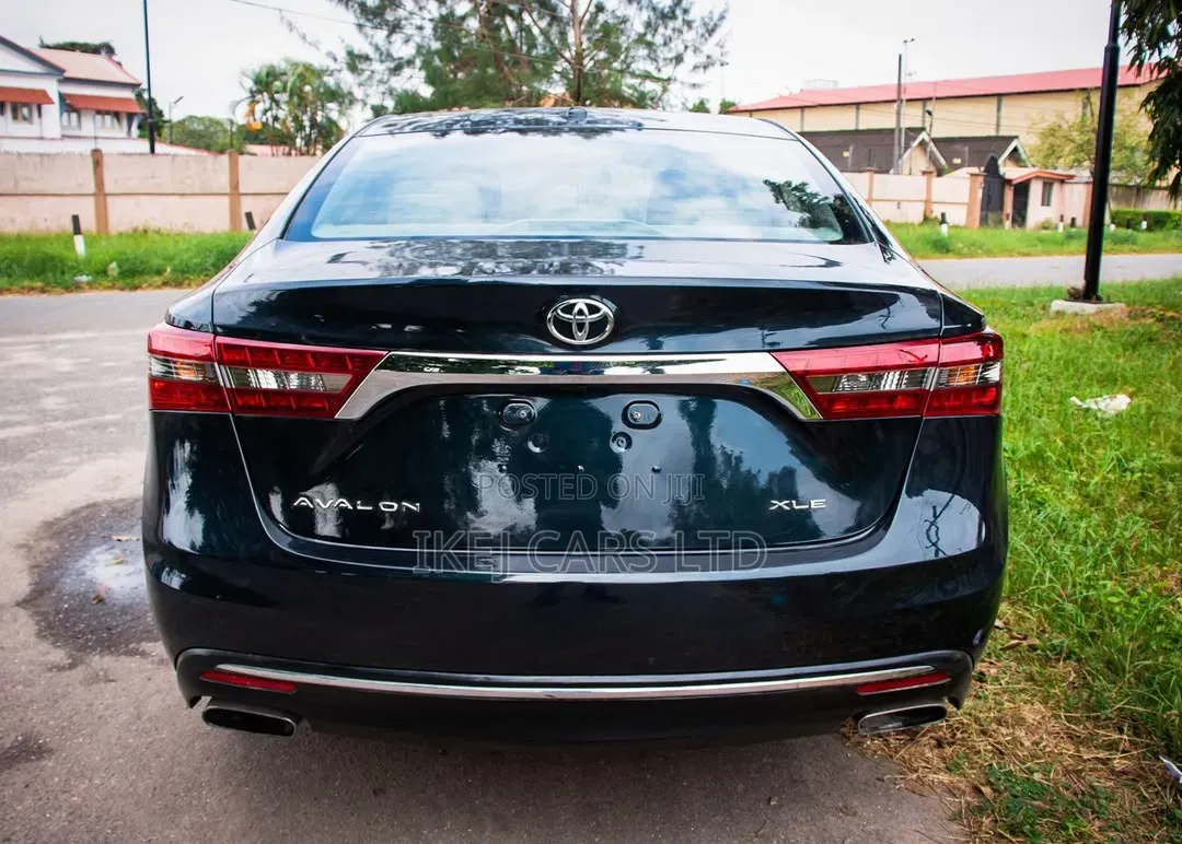 Toyota Avalon 2016 Black