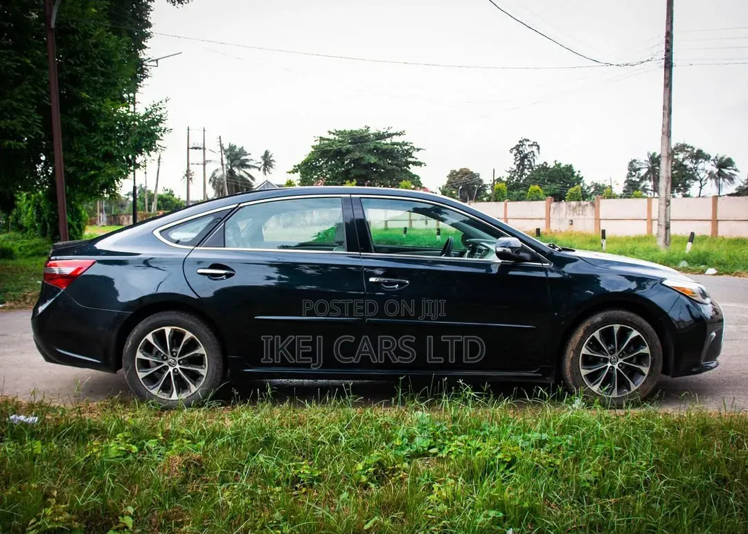 Toyota Avalon 2016 Black