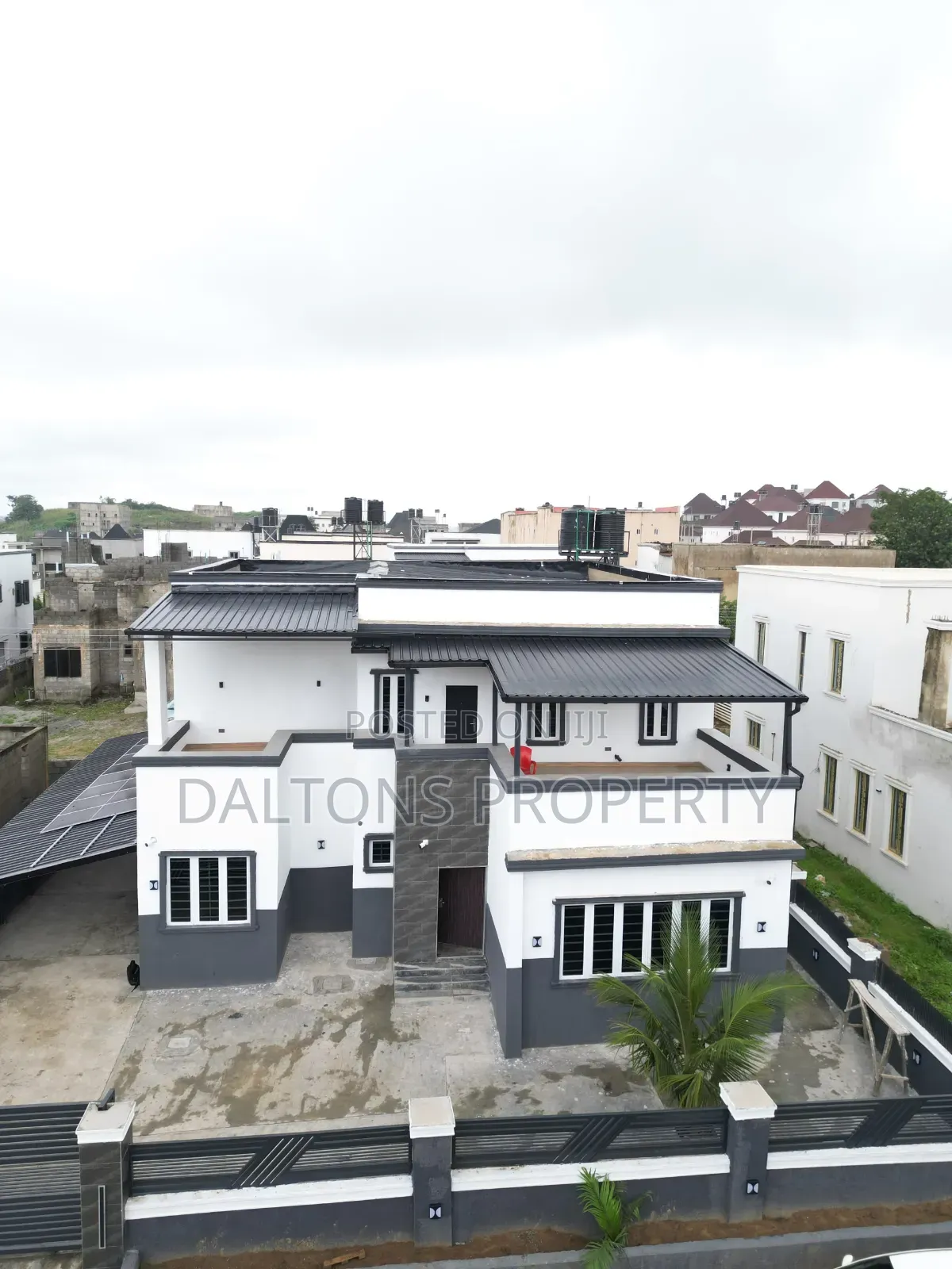 Furnished 5bdrm Duplex in Ville, Sabon Lugbe for sale