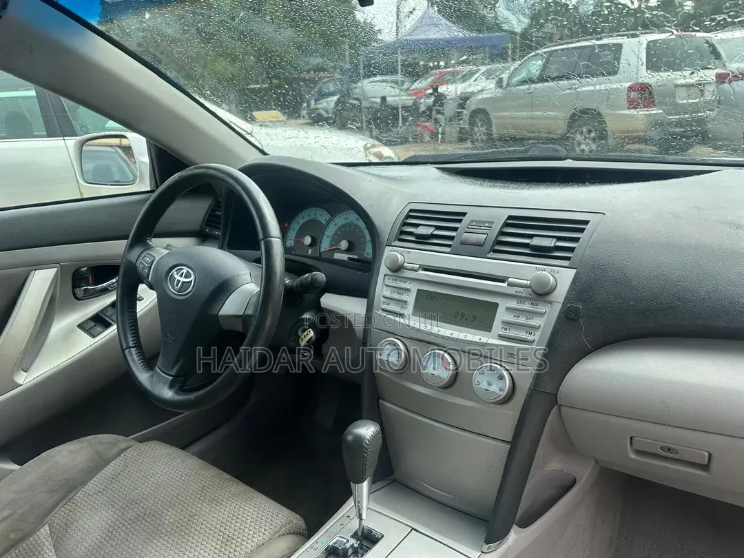 Toyota Camry SE 4dr Sedan (2.5L 4cyl 6AM) 2010 White