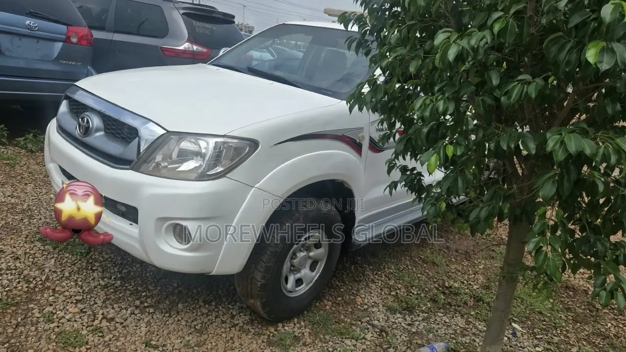 Toyota Hilux 2.0 VVT-i 2010 Silver