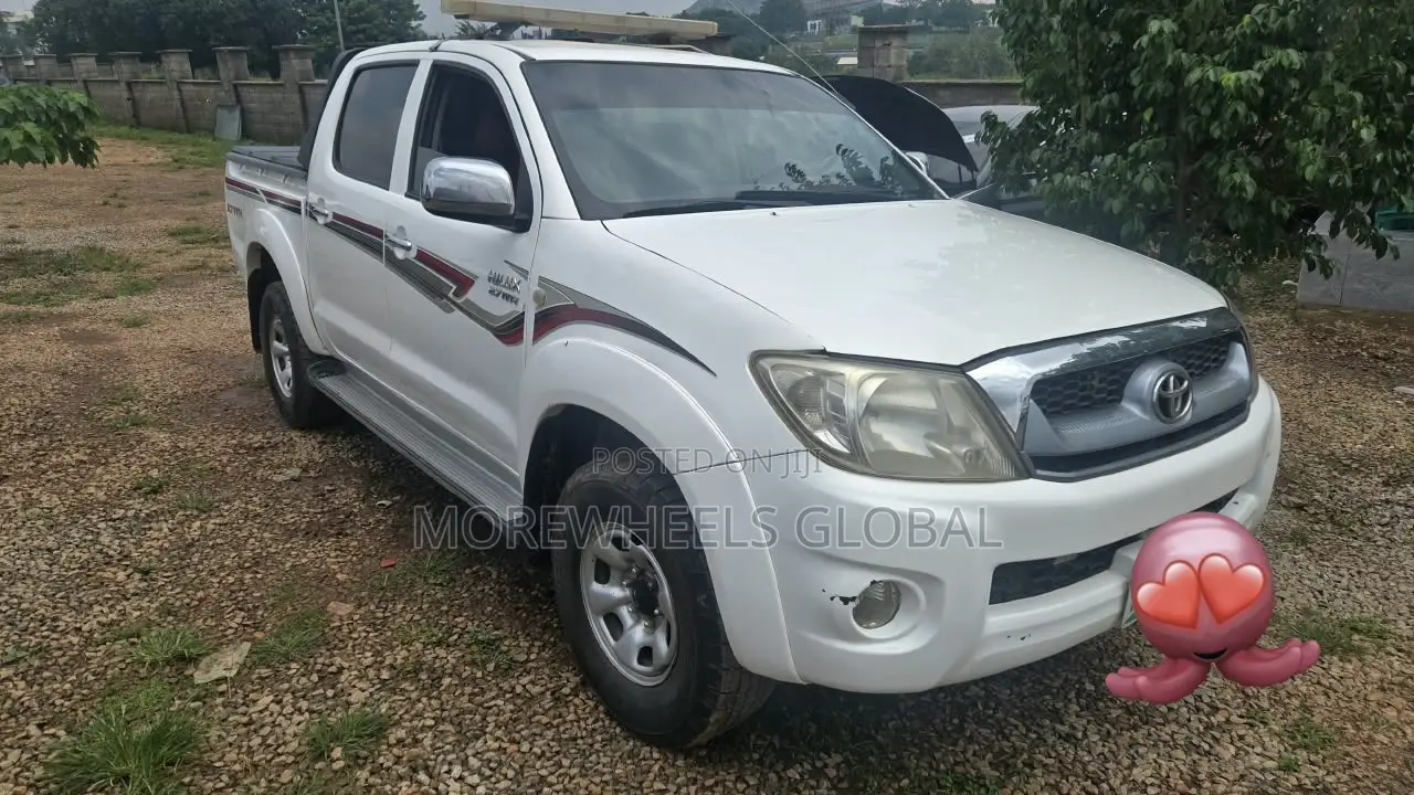 Toyota Hilux 2.0 VVT-i 2010 Silver