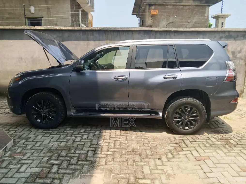 Lexus GX 2020 Gray