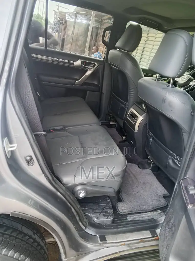 Lexus GX 2020 Gray