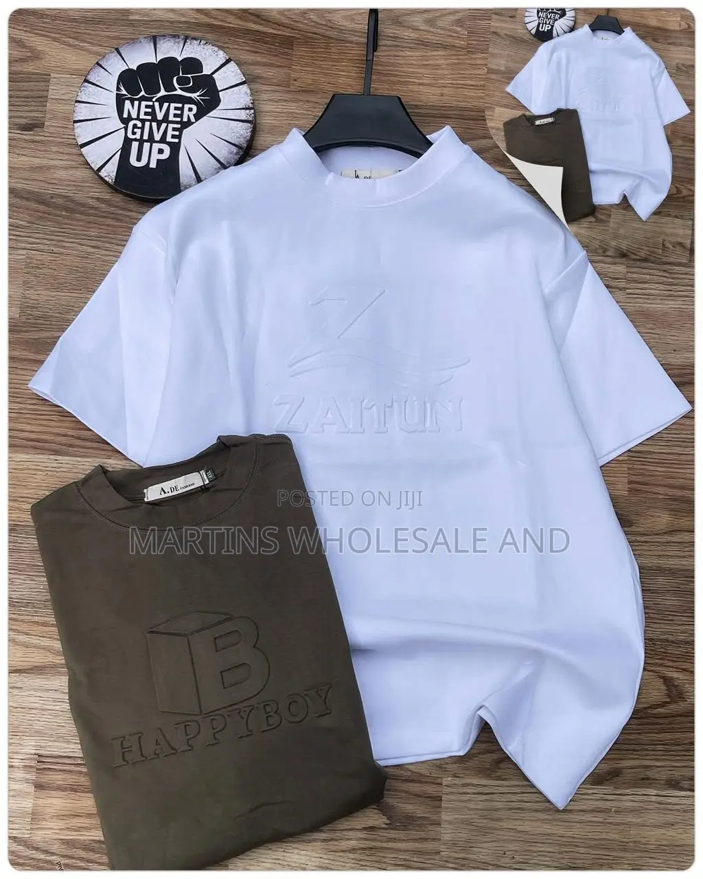 Casual, Short-Sleeve Crewneck T-Shirts Featuring Embossed Chest Graphi