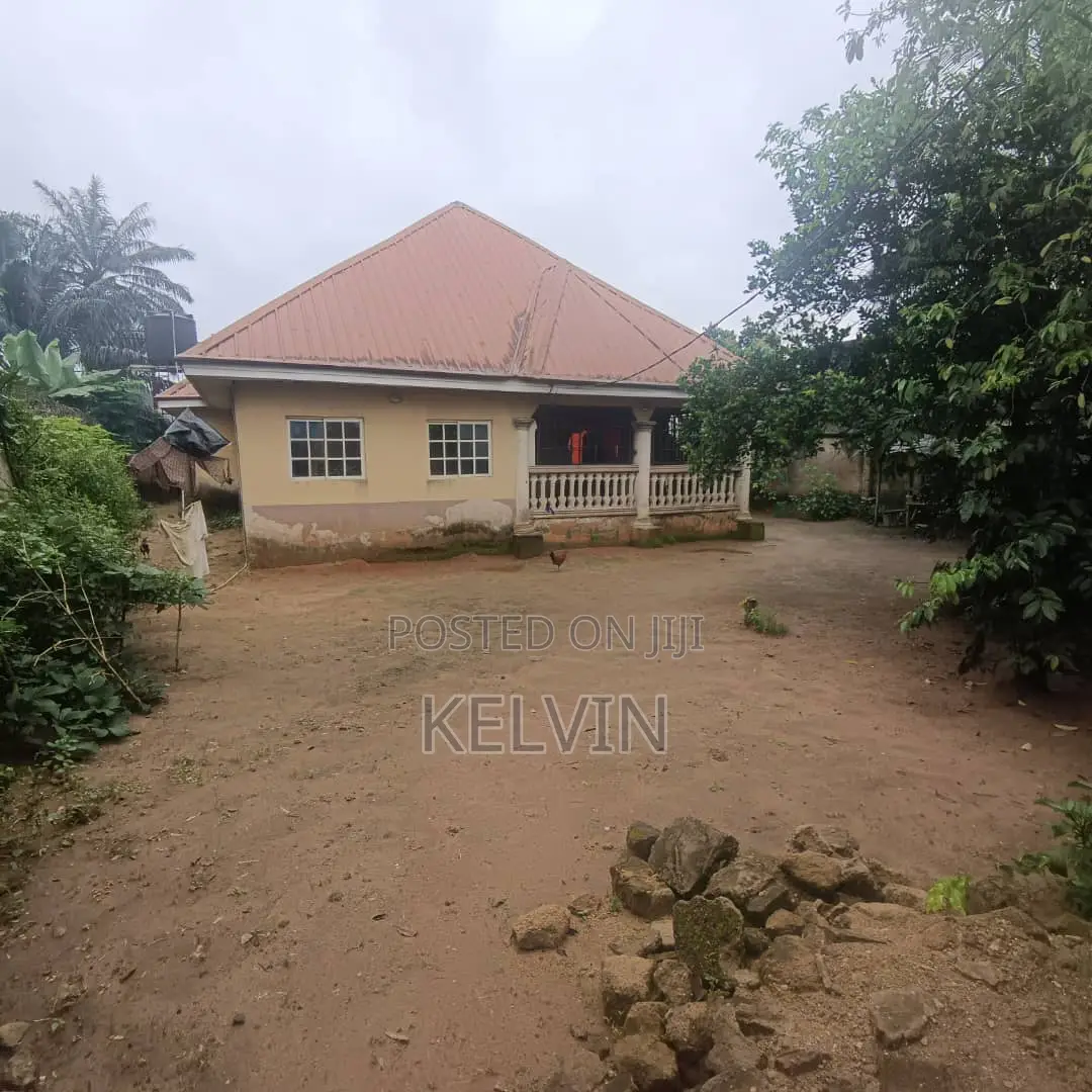 Furnished 4bdrm Bungalow in Mbaji Close, Osisioma Ngwa for sale